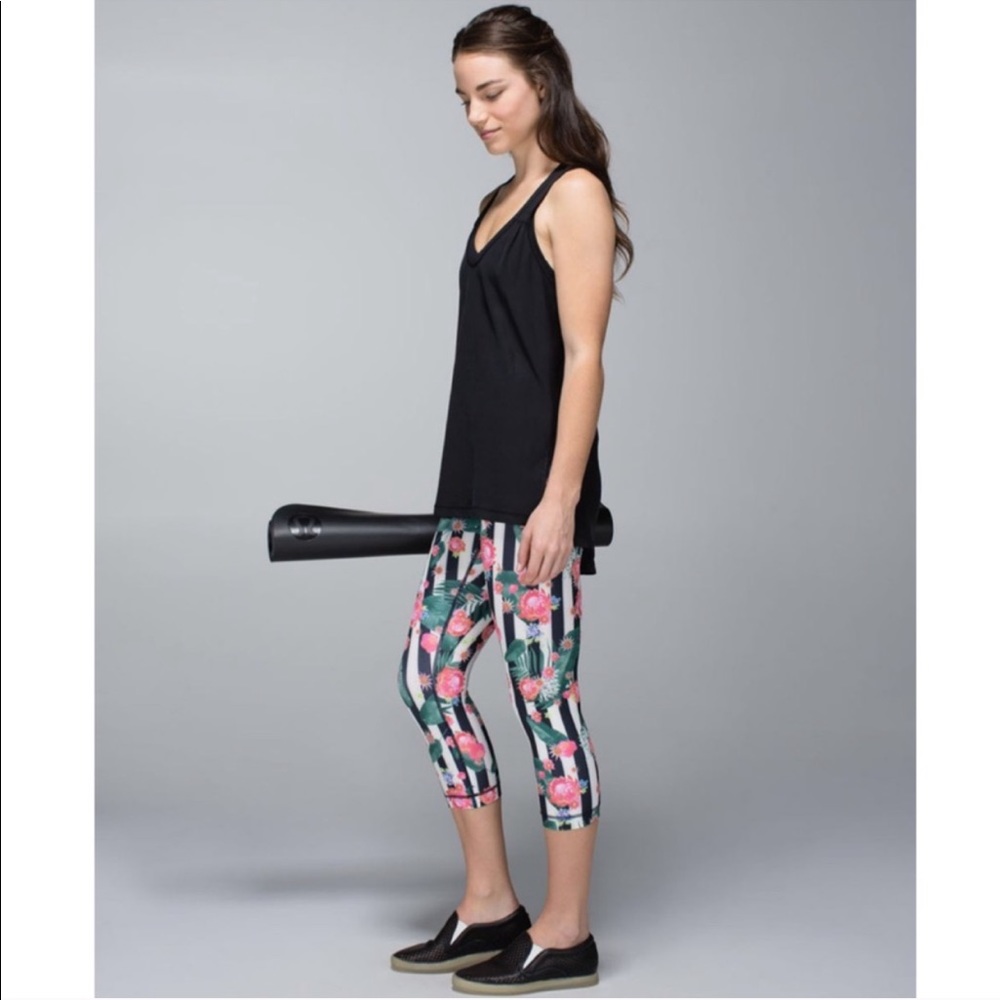 Lululemon Palm Play Wunder Under Crops Gem